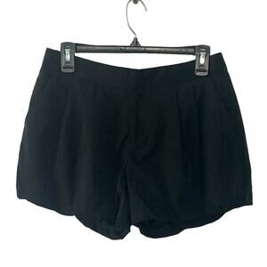 BCBGeneration Black Bubble Leg Dress Shorts Size 6 Pleated Lined Chic